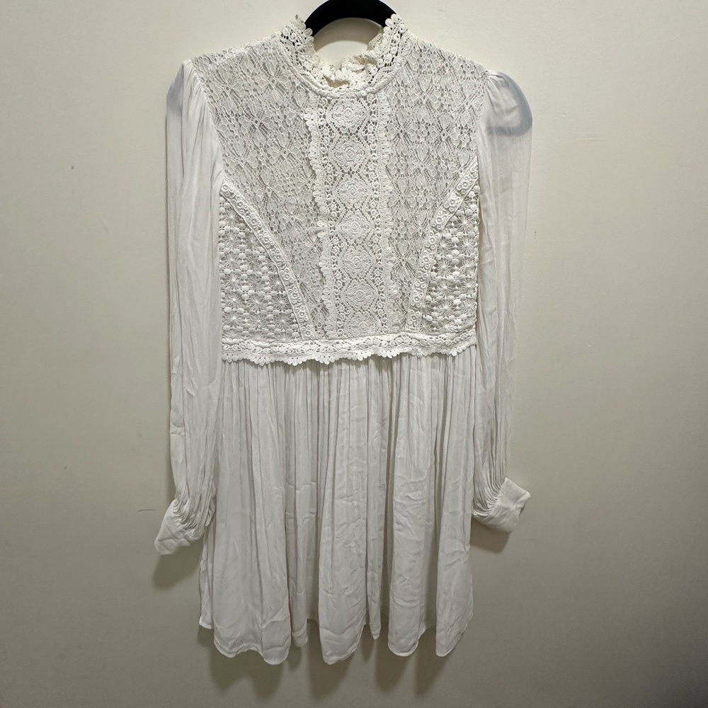 Forever 21 Lace mini dress